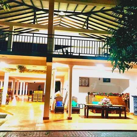 Rainforest Lodge, Deniyaya Singheraja Exterior photo